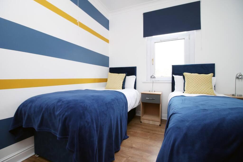 Holiday House For 7 Guests, Free Wi-Fi & Self Check-In Explore Newport Villa Dış mekan fotoğraf
